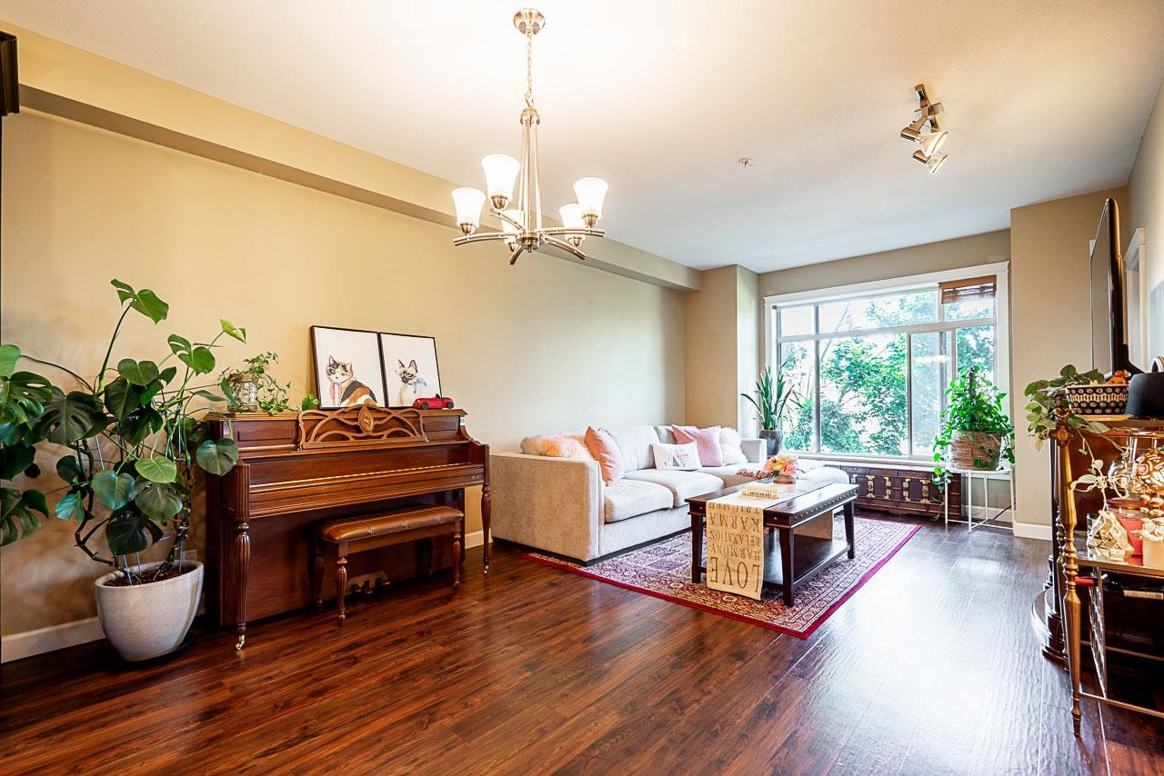 8328 207a Street 266