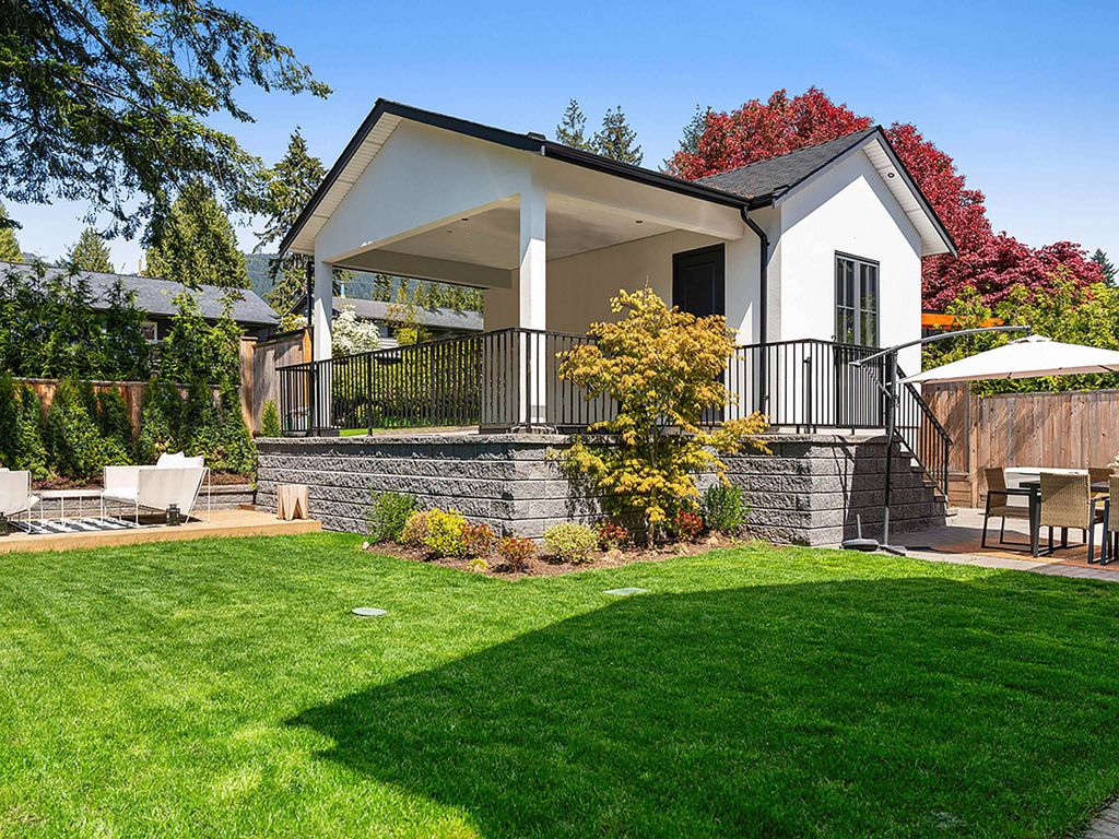 listing image 1103133817656647216