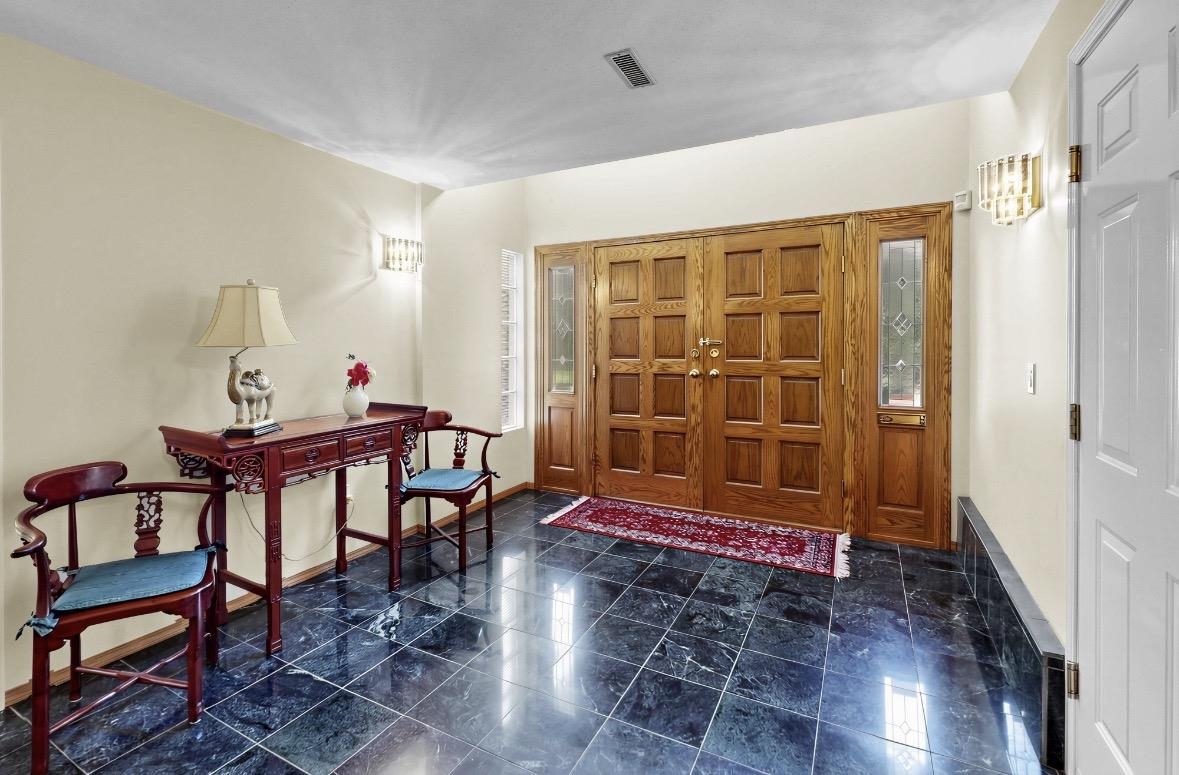 8022 Lakefield Drive