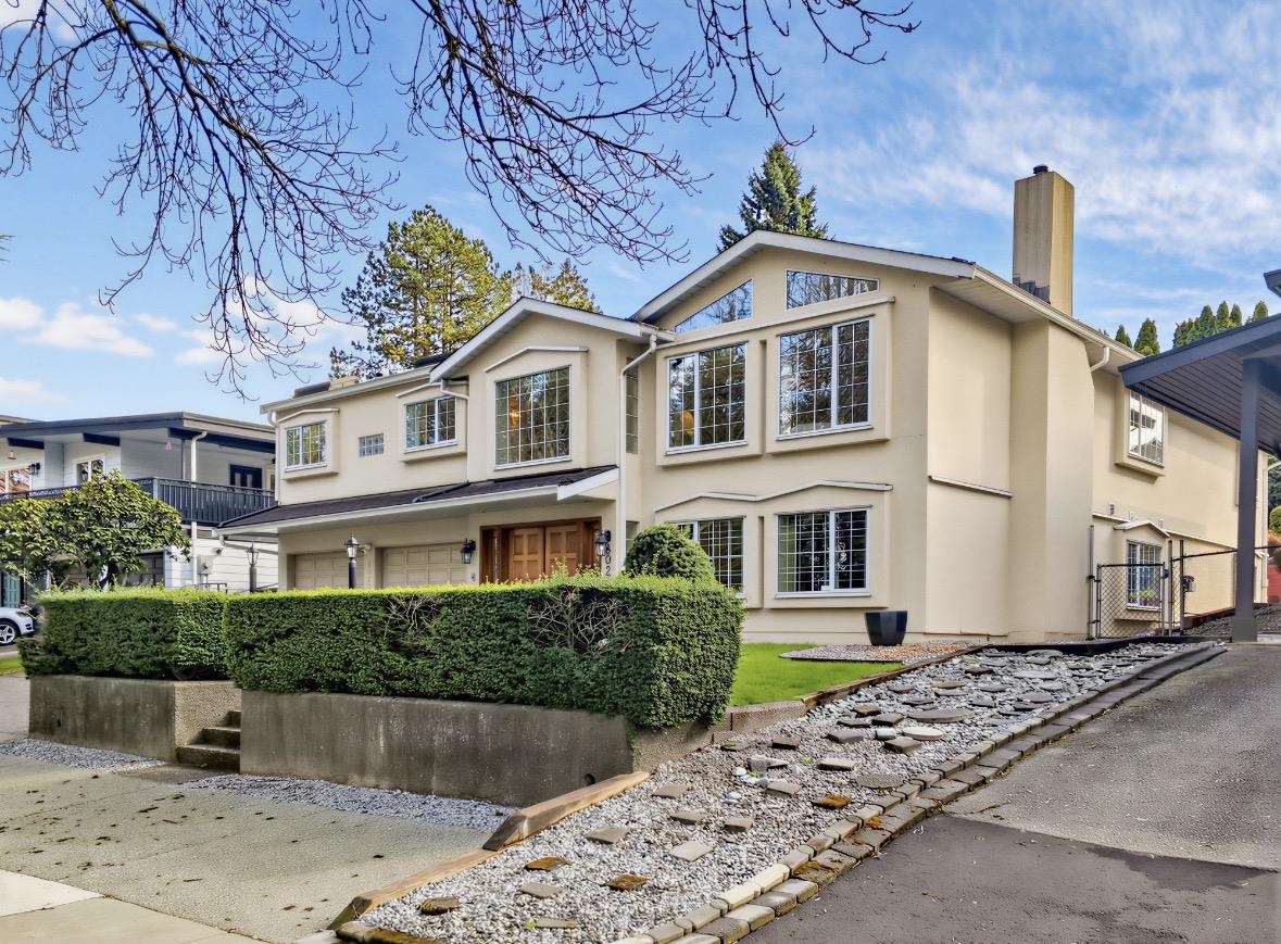 8022 Lakefield Drive