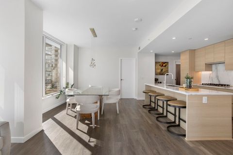 305 Morrissey Road 302 Port Moody BC V3H 0M3