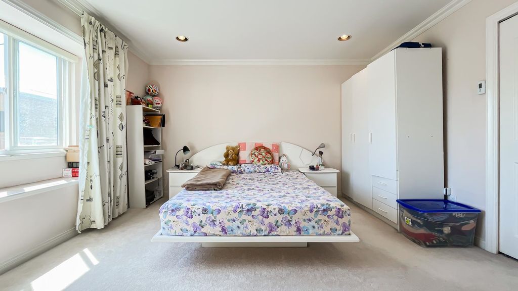 listing image 1102222576517215602