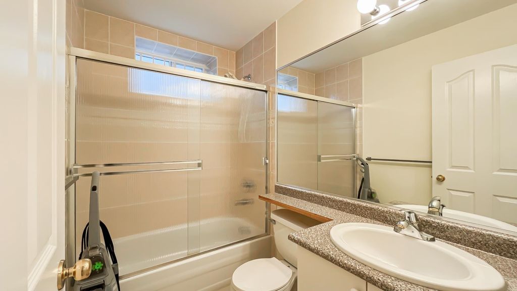 listing image 1102147460156651189