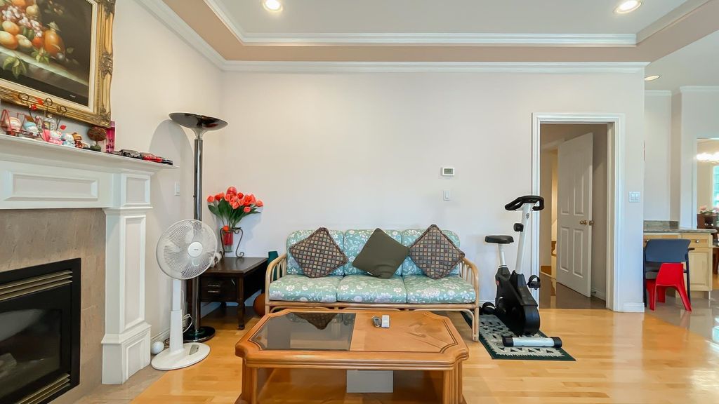 listing image 1109166189365663414