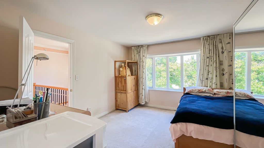 listing image 1108181245401198317