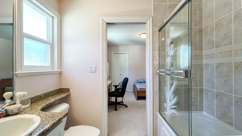 listing image 1109095799360592860