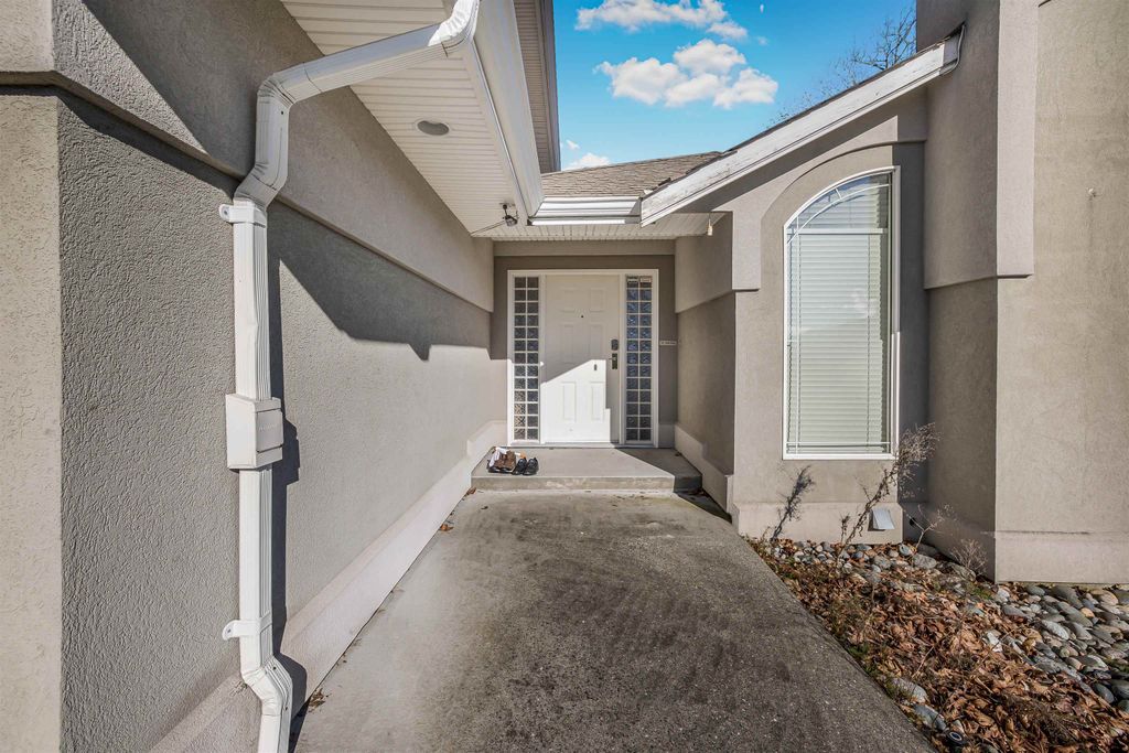 Photo of 36111 Spyglass Lane, Abbotsford, BC V3G 2W7 (MLS # R3089364)