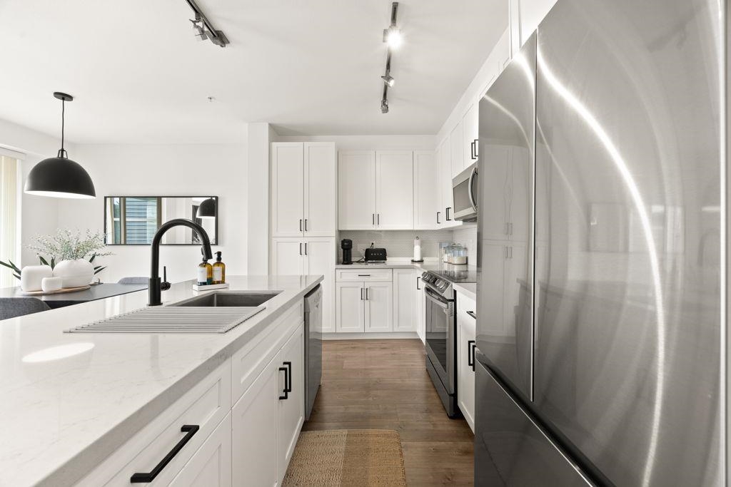 300 Panorama Place 102