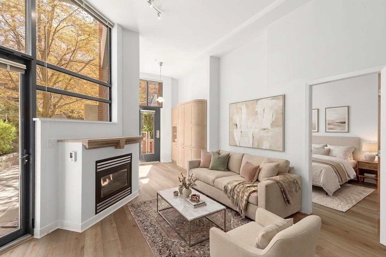 2228 Marstrand Avenue 102