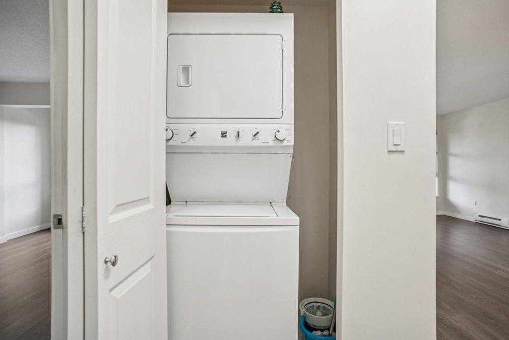 listing image 1107525240754358418