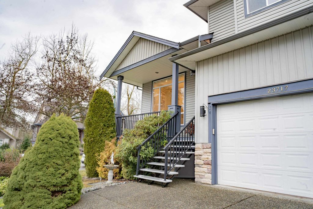Photo of 23717 110 Avenue, Maple Ridge, BC V2W 1E7 (MLS # R3095844)