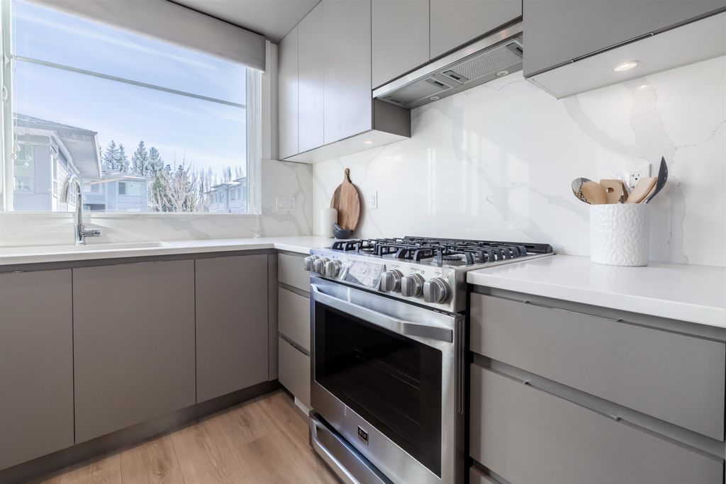 listing image 1108137634025141493