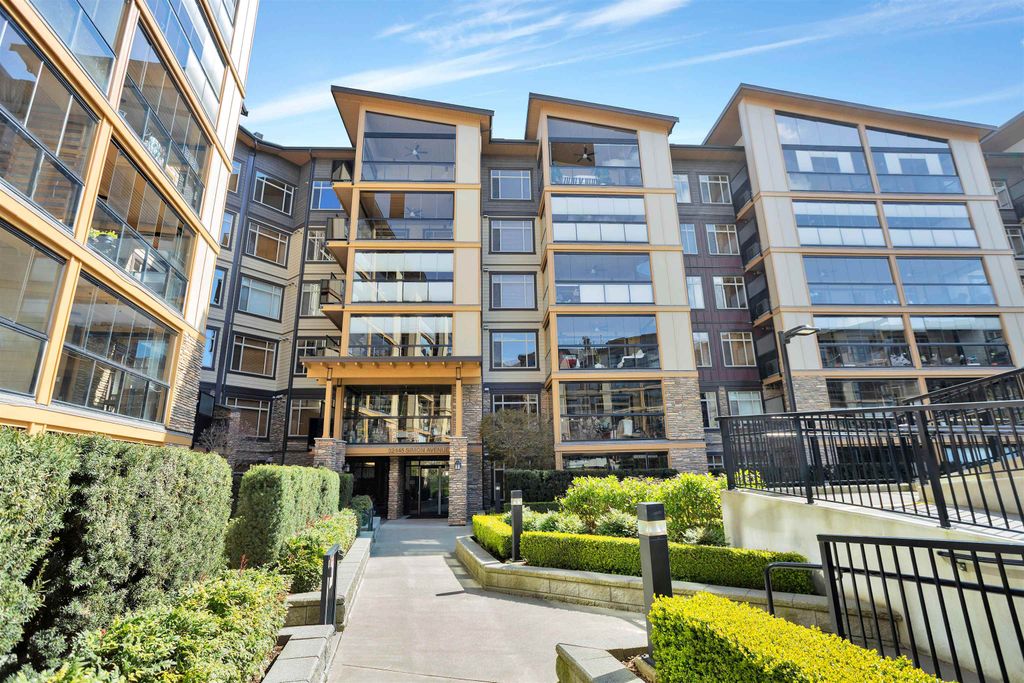 Photo of 32445 Simon Avenue #108, Abbotsford, BC V2T 0G7 (MLS # R3115170)