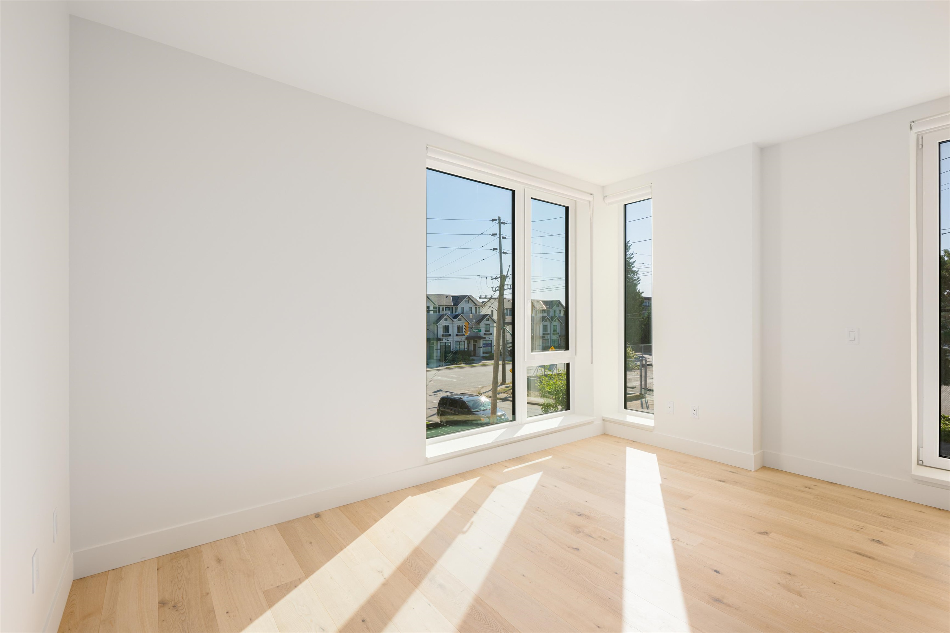 610 E 3rd Street TH6