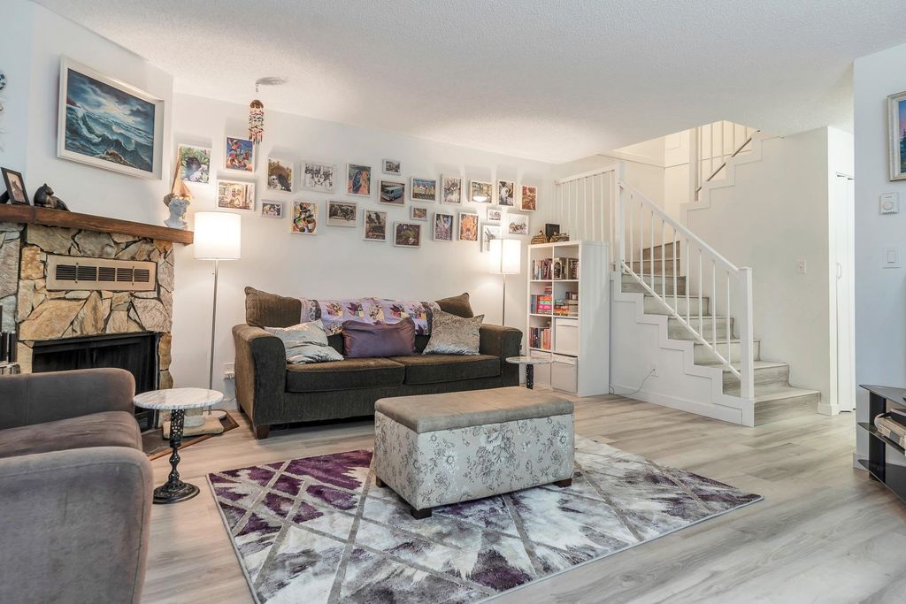 listing image 1105314036468120528