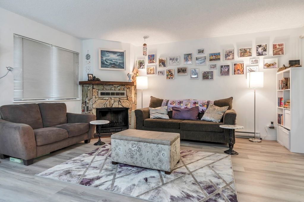 listing image 1109680373380265070