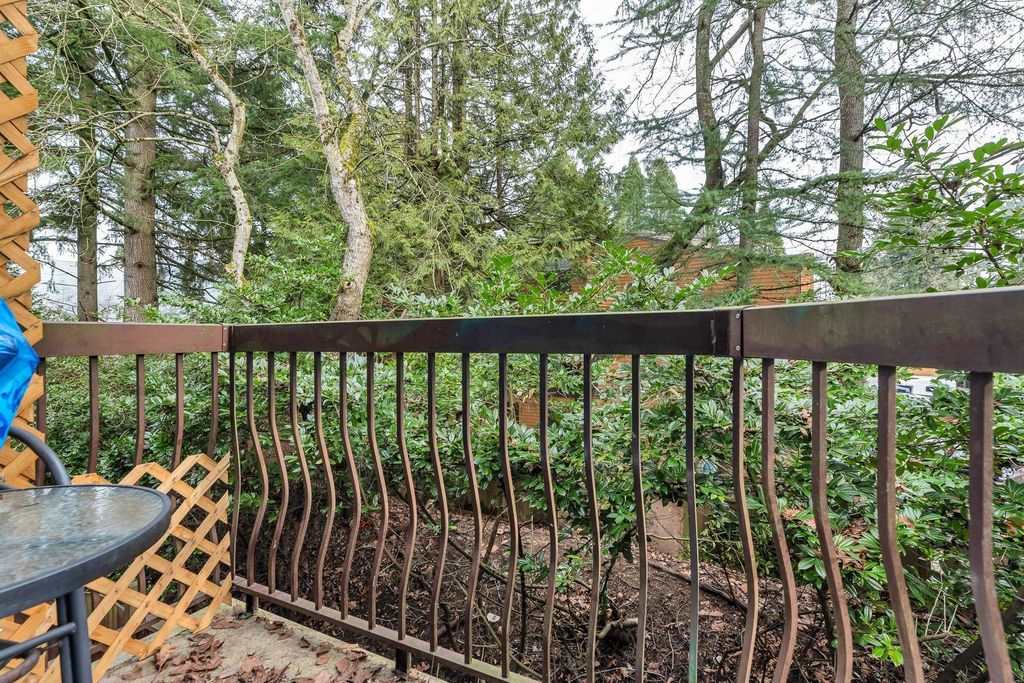 listing image 1102138917177635026
