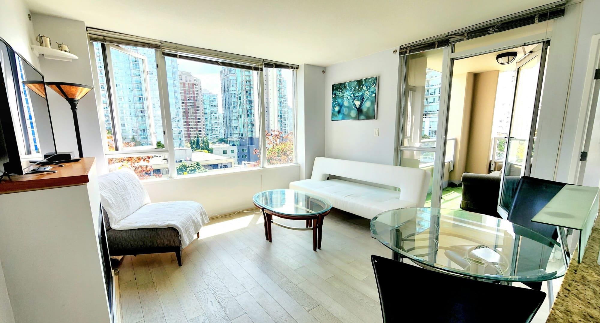 822 Seymour Street 609