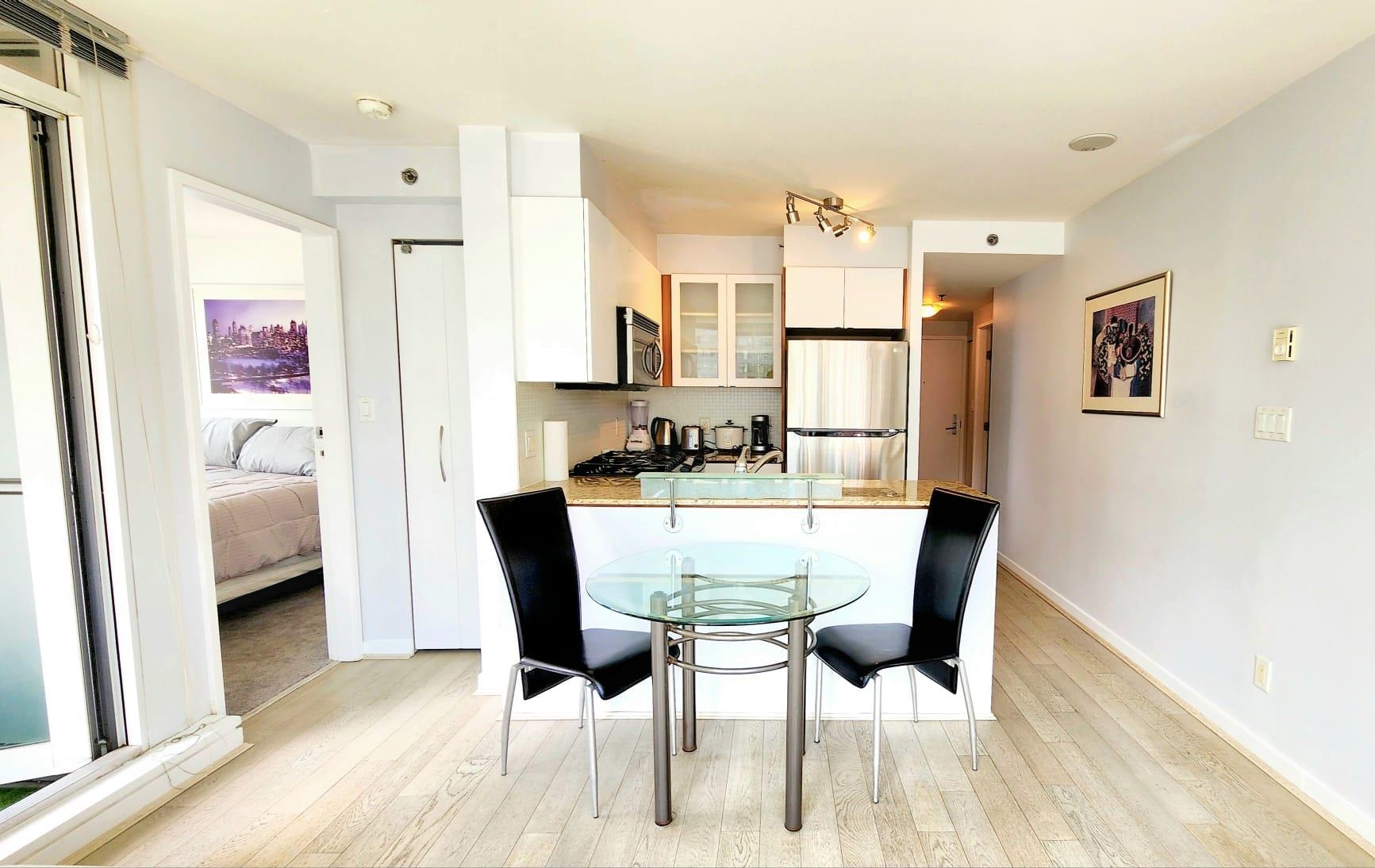 822 Seymour Street 609