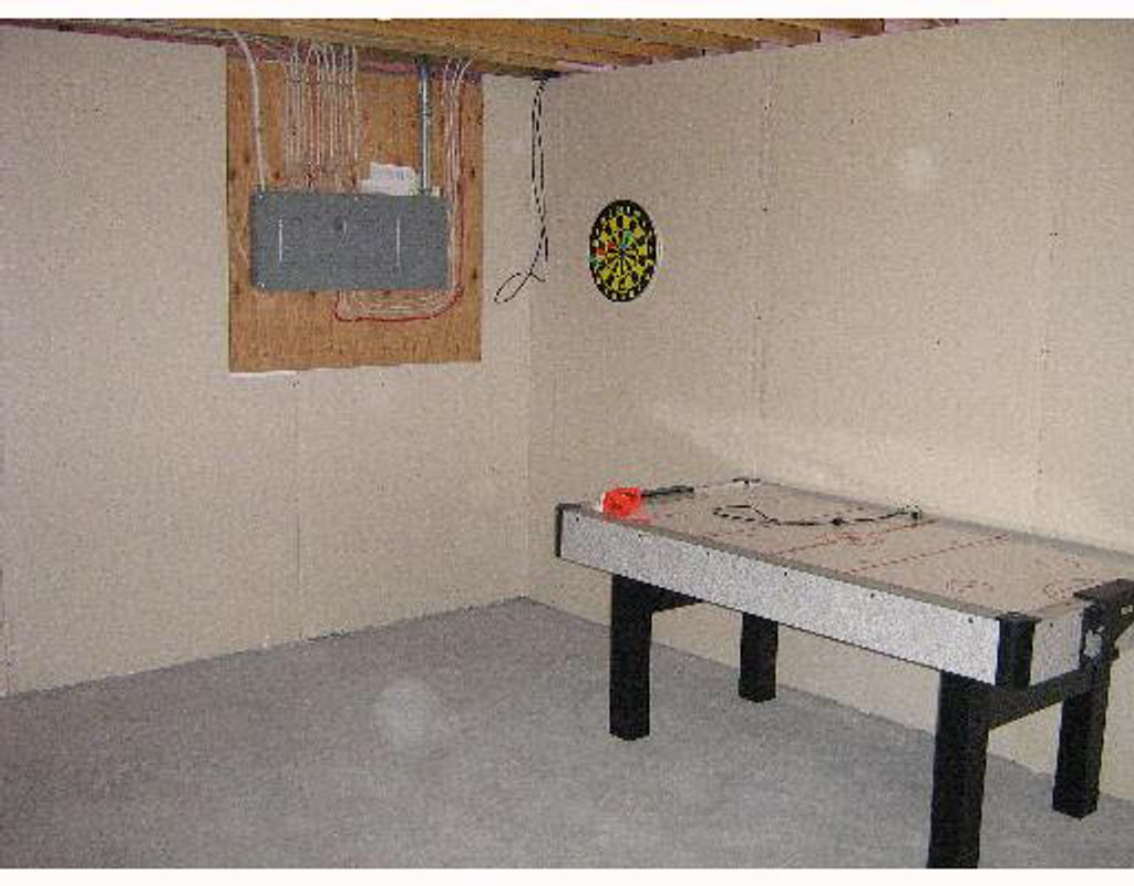 listing image 1106359951857635096