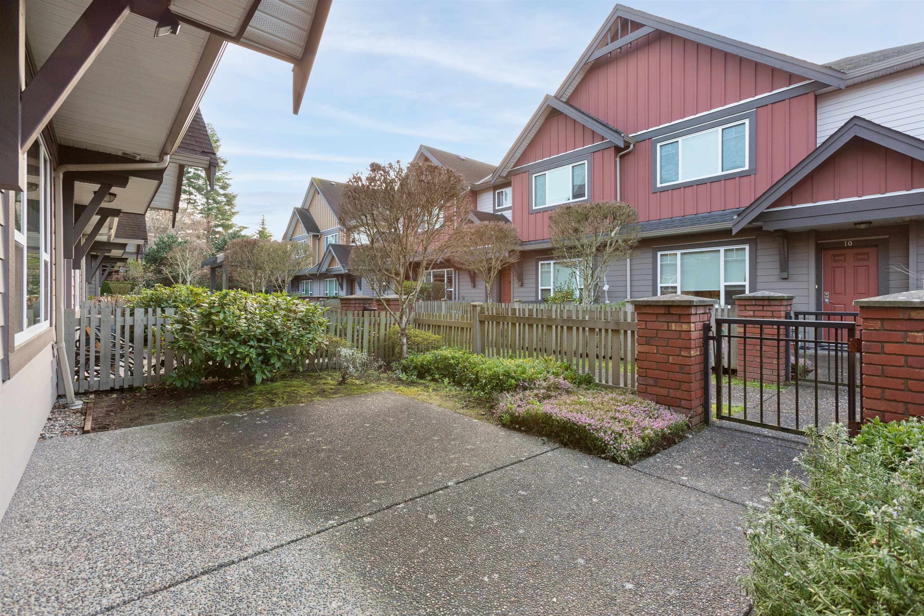 9699 Sills Avenue 15