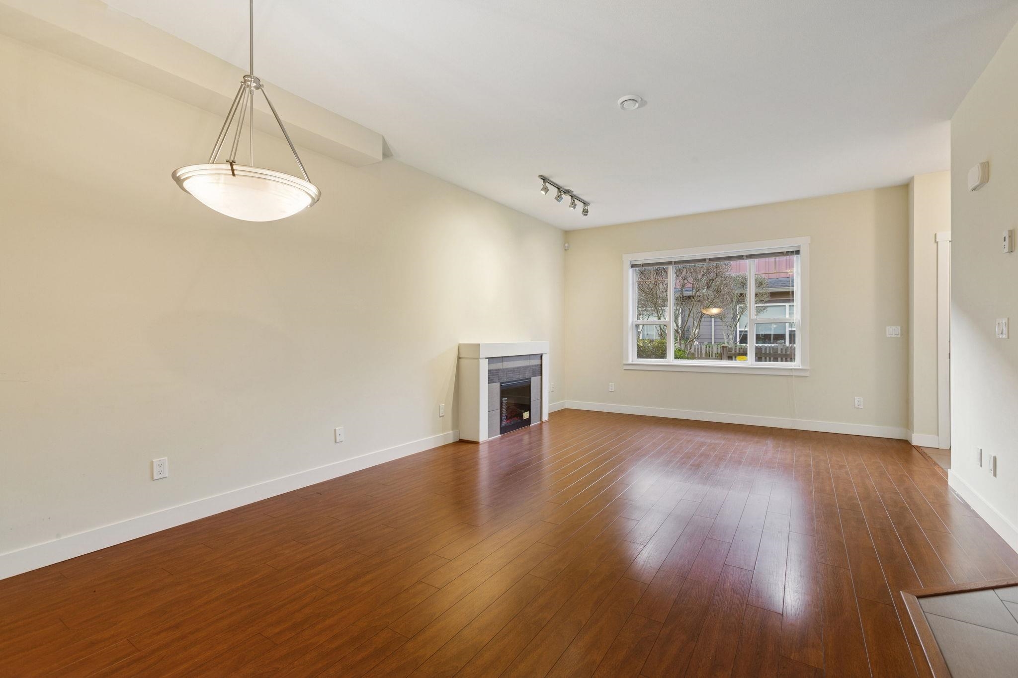 9699 Sills Avenue 15