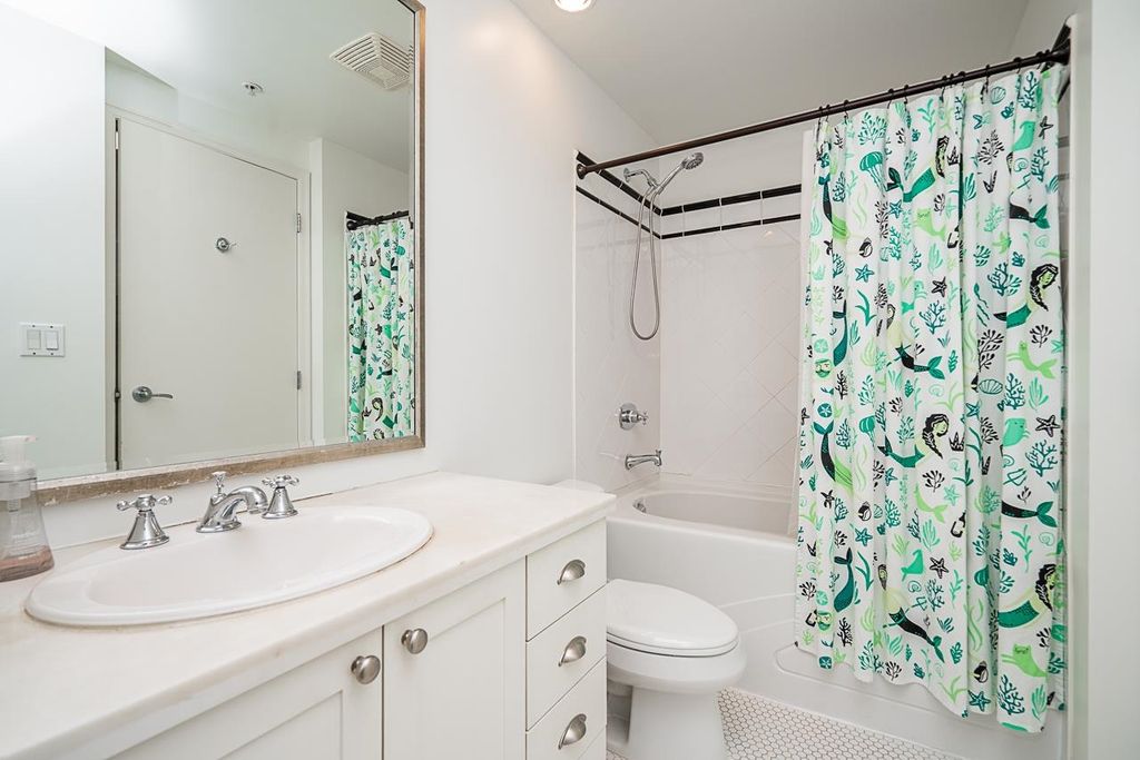 listing image 1106389580217745617
