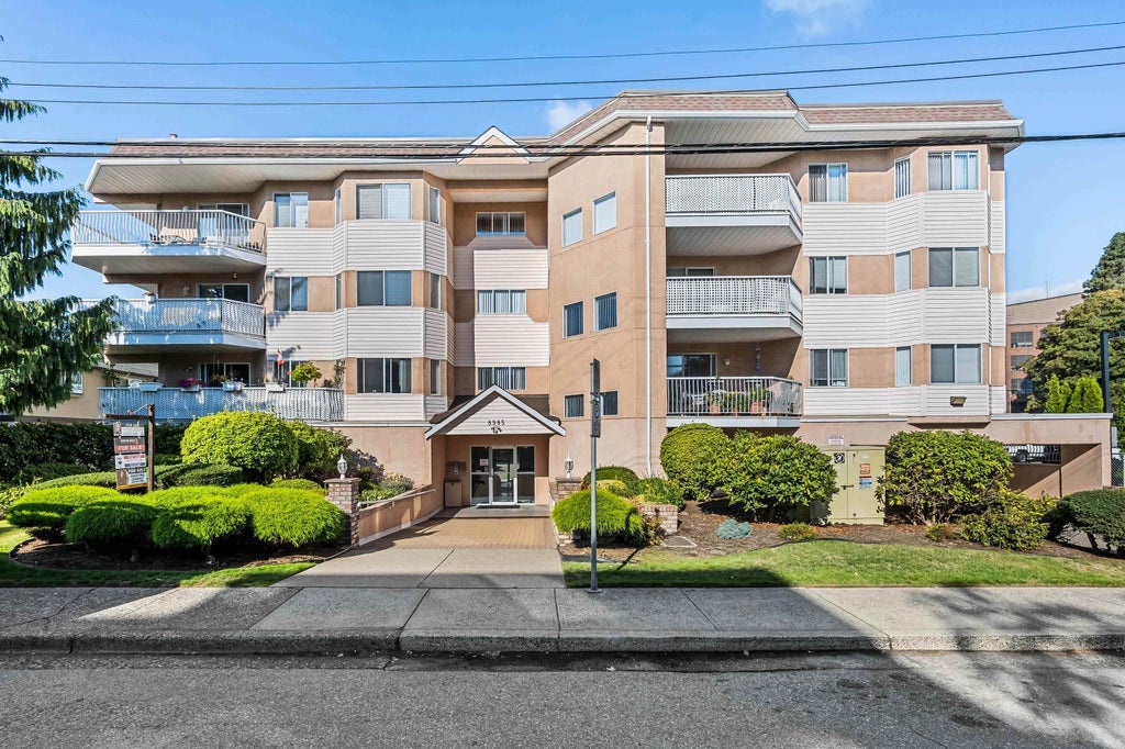 Photo of 8985 Mary Street #305, Chilliwack, BC V2P 4J4 (MLS # R3163699)
