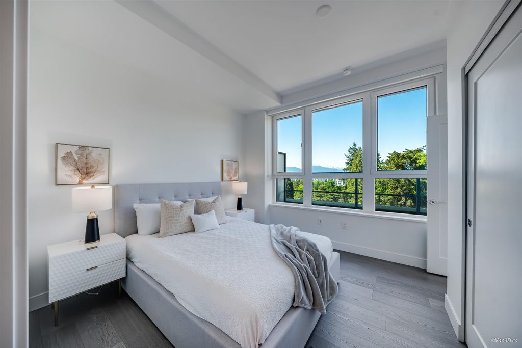 listing image 1109357770852697365