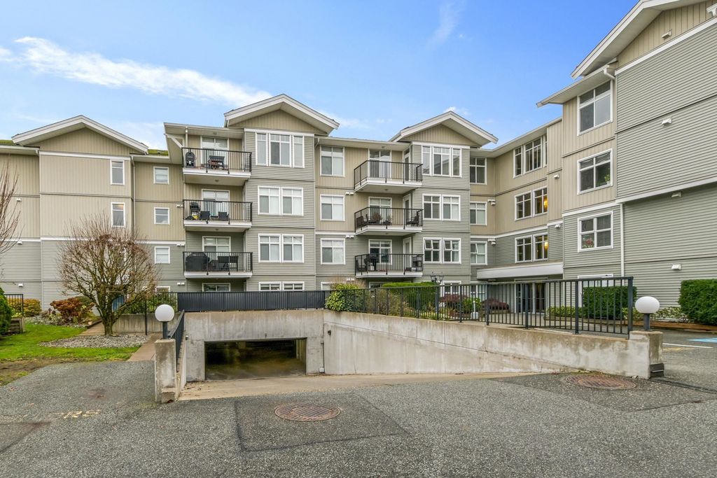 Photo of 33255 Old Yale Road #310, Abbotsford, BC V2S 8R2 (MLS # R3111916)