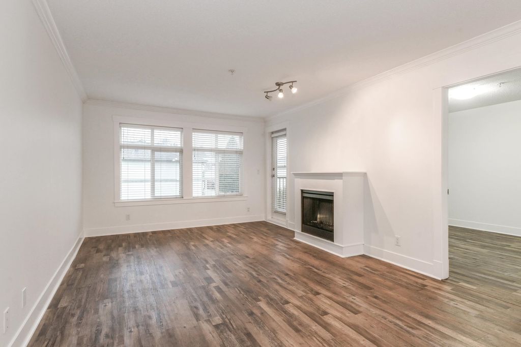 Photo of 33255 Old Yale Road #310, Abbotsford, BC V2S 8R2 (MLS # R3111916)