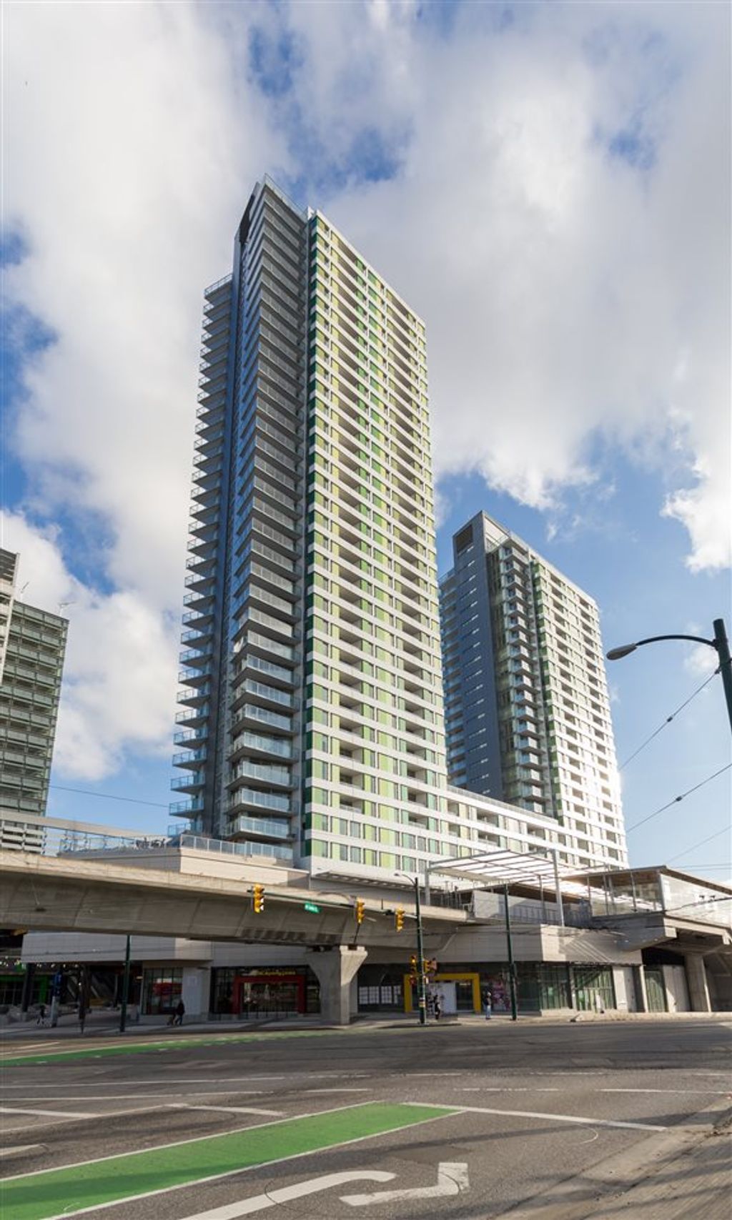 listing image 1101249804031573854