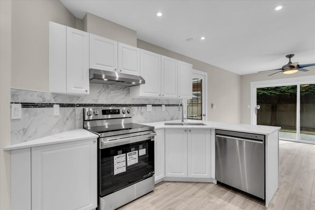 Photo of 12165 75 Avenue #42, Surrey, BC V3W 0W7 (MLS # R3146037)
