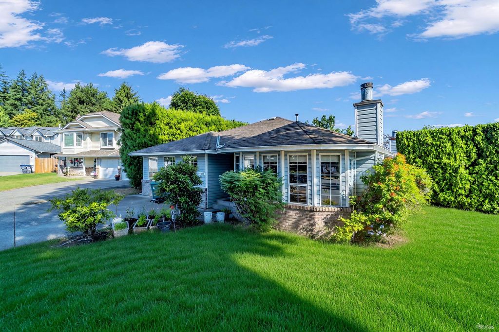 Photo of 15447 92a Avenue, Surrey, BC V3R 9B2 (MLS # R3149192)