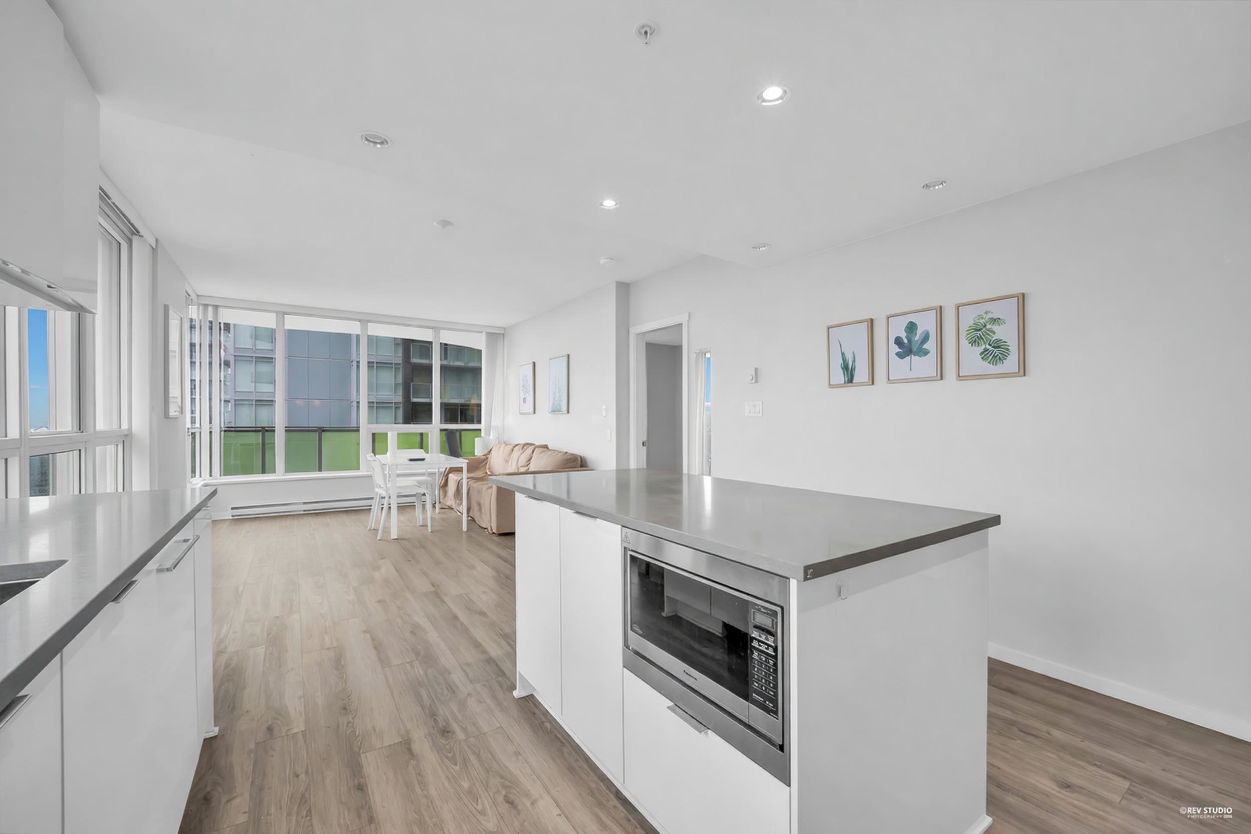 6638 Dunblane Avenue 1607