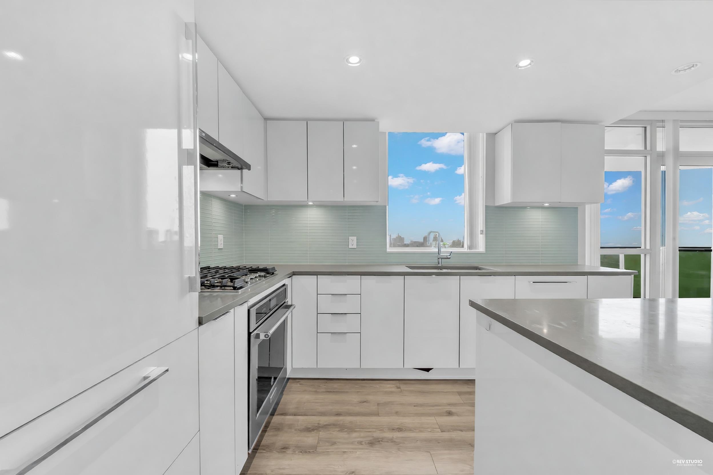 6638 Dunblane Avenue 1607