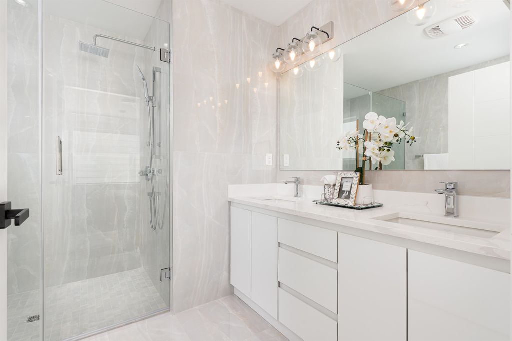 listing image 1109850868654299123