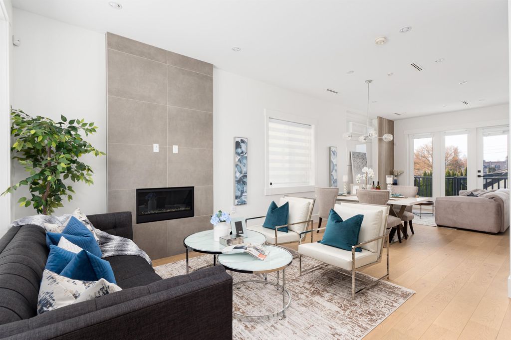 listing image 1106137406676896209