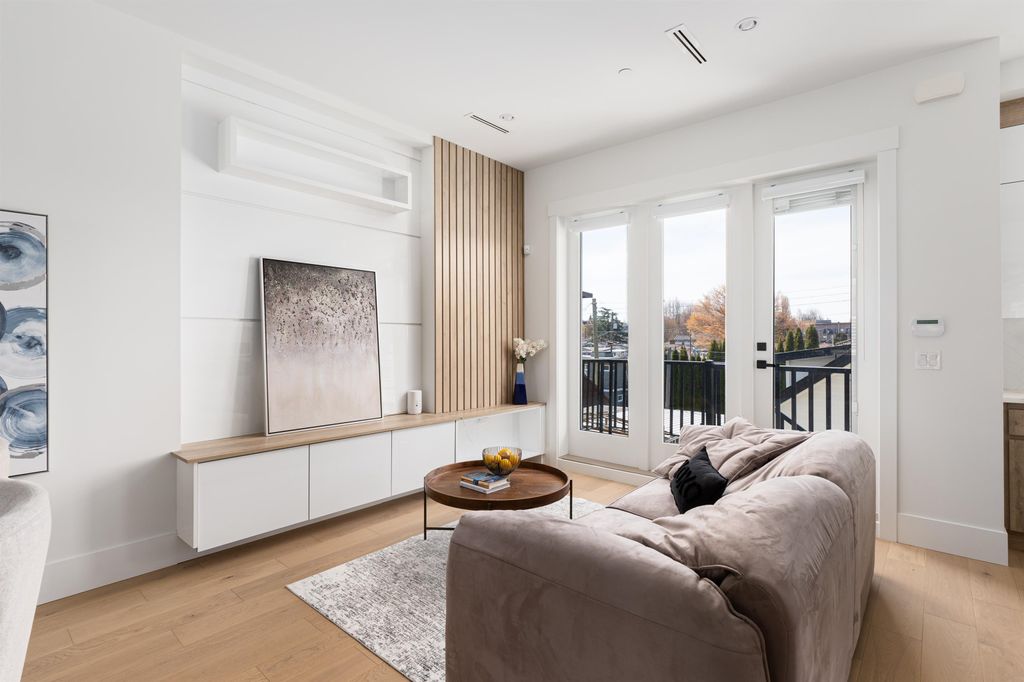 listing image 1107222160526913901