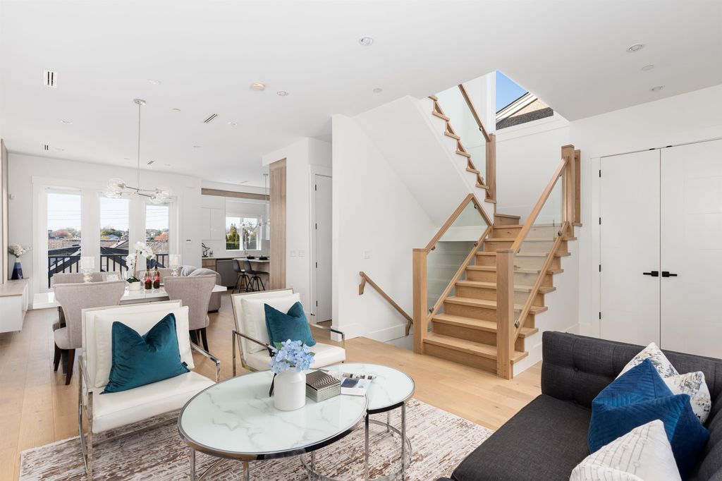 listing image 1105219680704648885