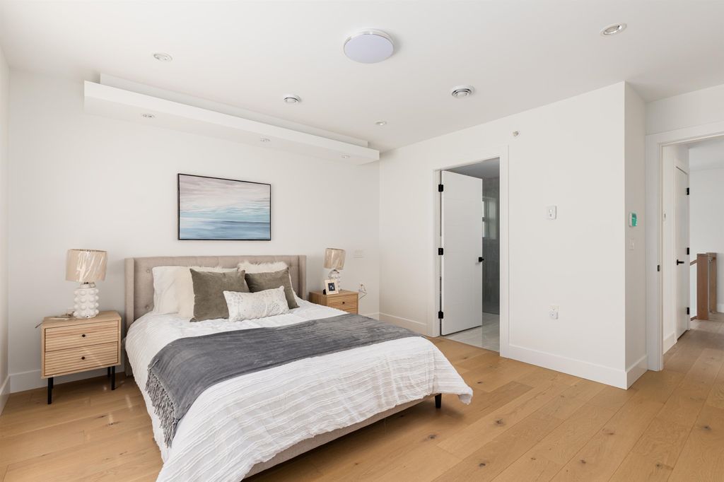 listing image 1109065844072568681