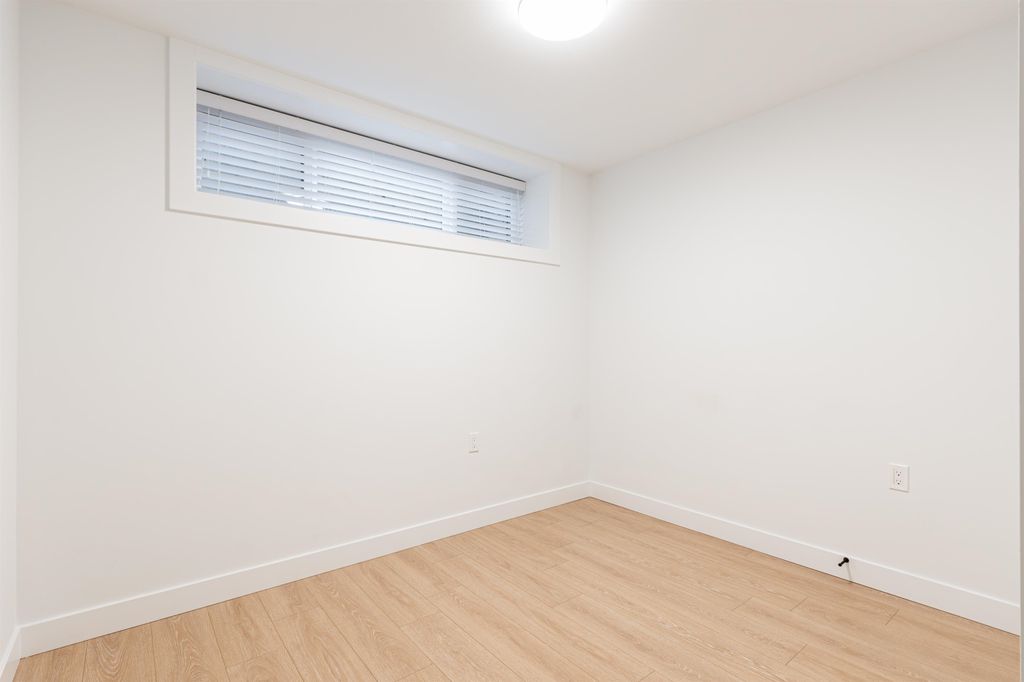 listing image 1100295890197323716