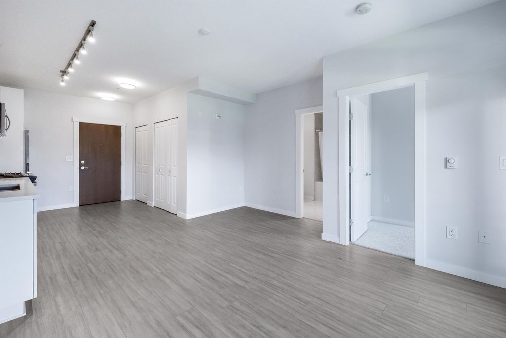 listing image 1106595409899980552