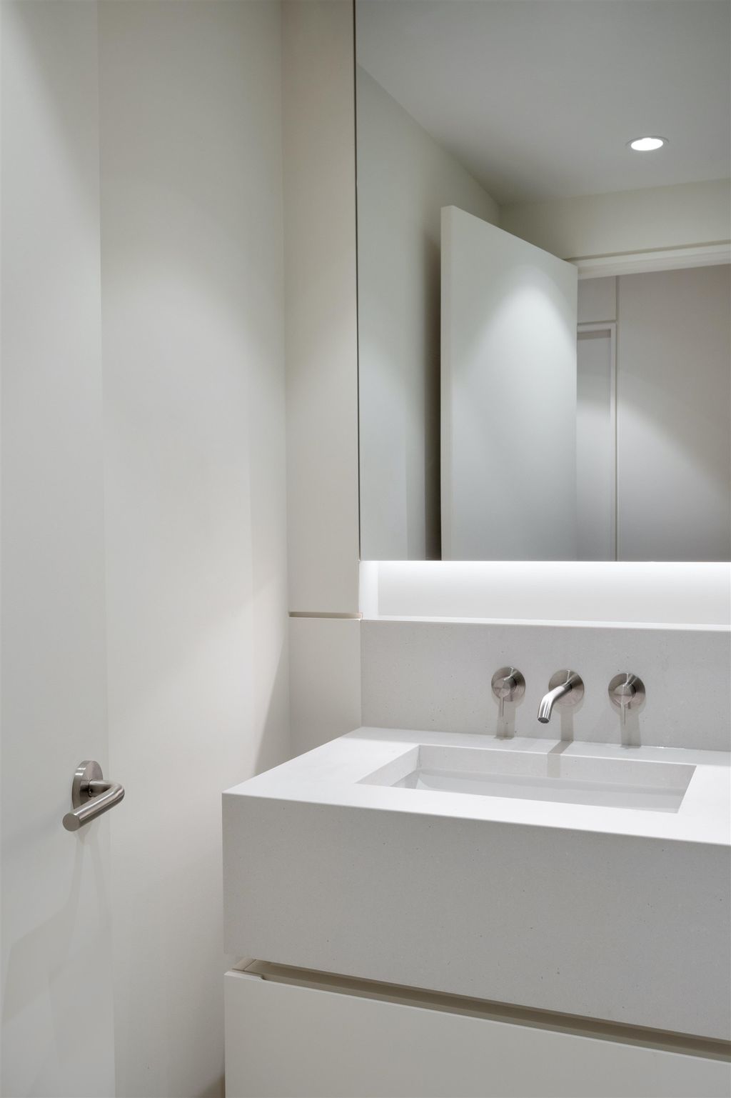 listing image 1100139214332304332