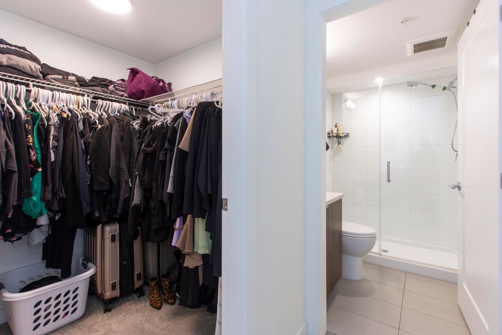 listing image 1102316153246971410