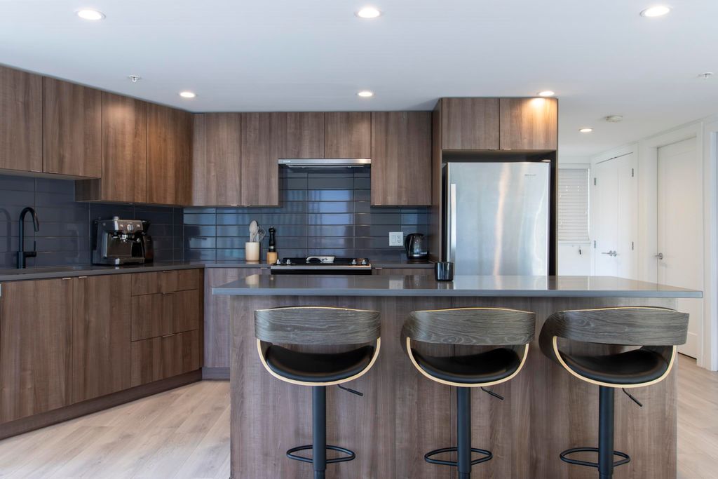 listing image 1107825591383364191