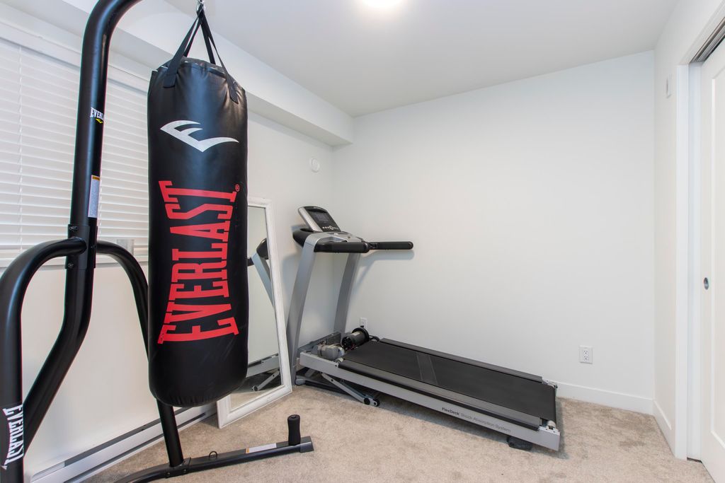listing image 1102584647554276560