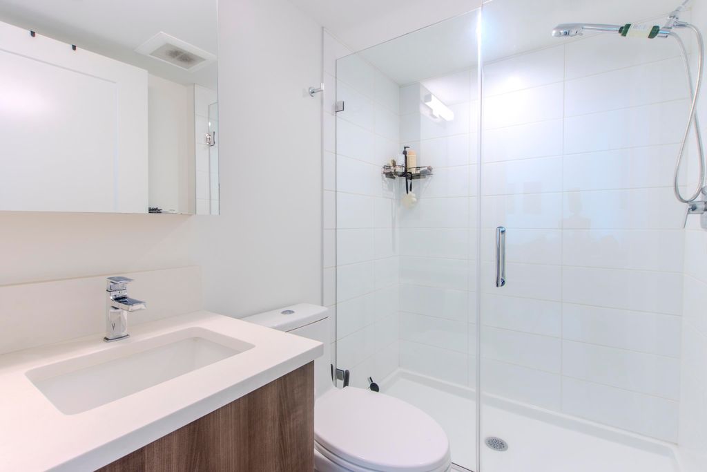 listing image 1103128947060987783