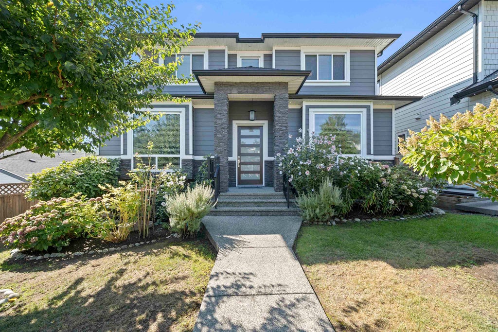 Photo of 20576 70 Avenue, Langley, BC V2Y 0W4 (MLS # R3163265)