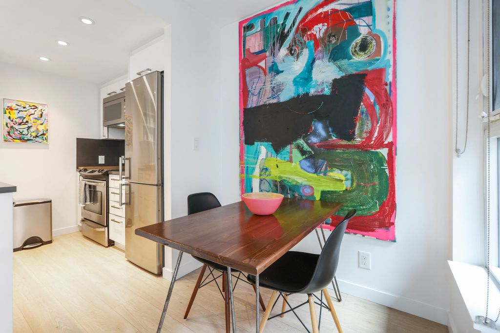listing image 1106133968127603402